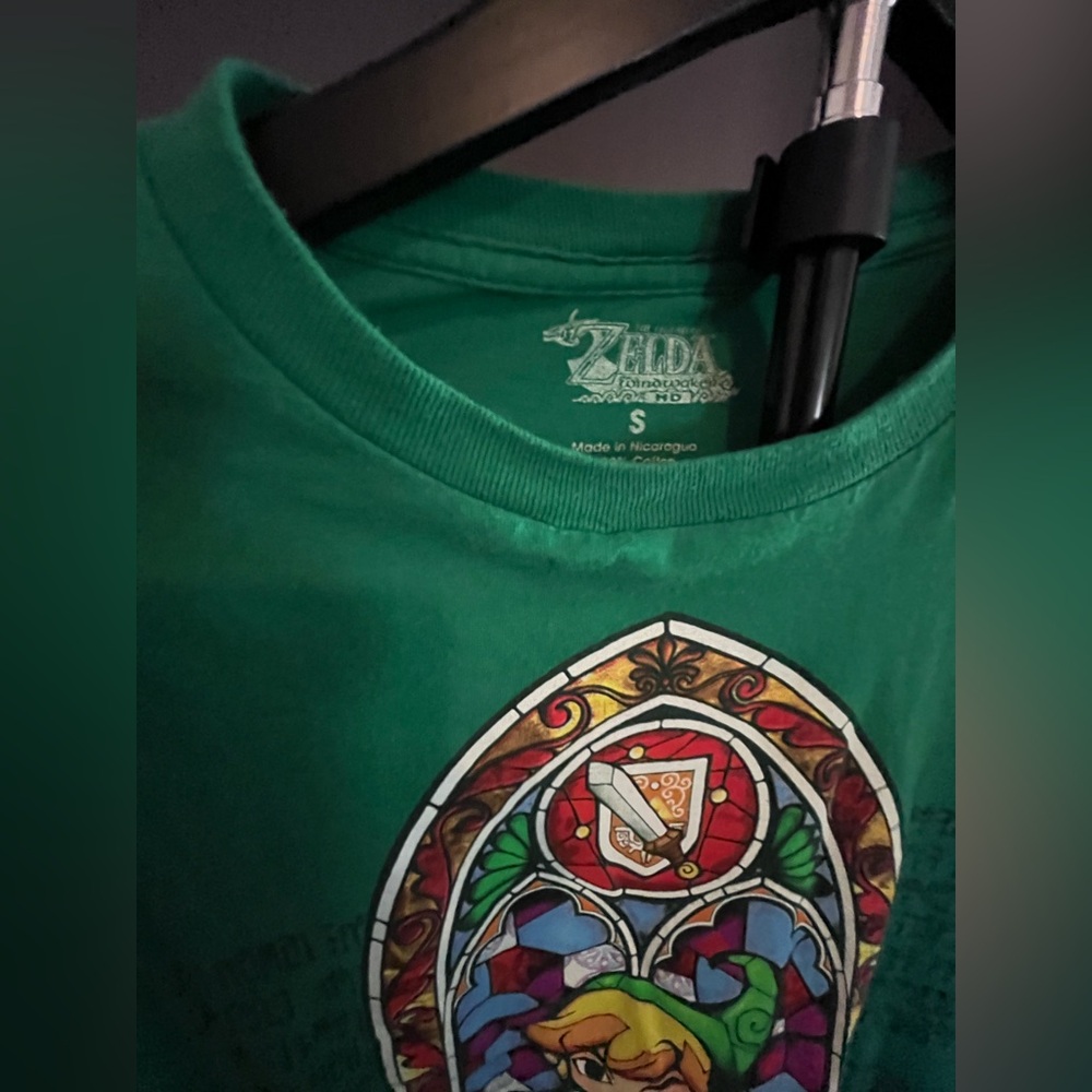 Zelda Nintendo Green Graphic Tee - Picture 3 of 6